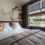 Off Seine 4* Παρίσι