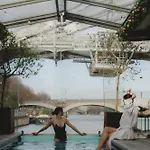 Off Seine Ξενοδοχείο 4*