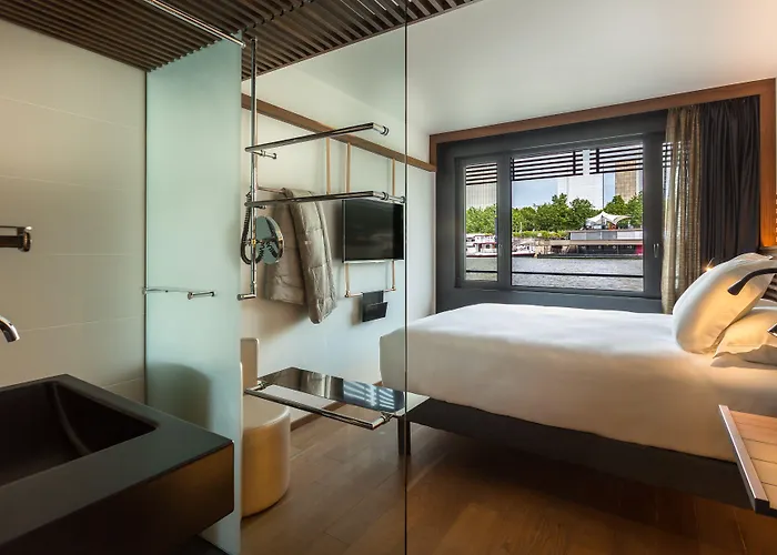 Ξενοδοχείο Off Seine 4*