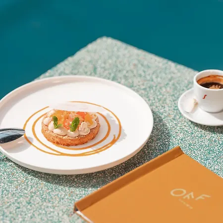 Off Seine Hotel