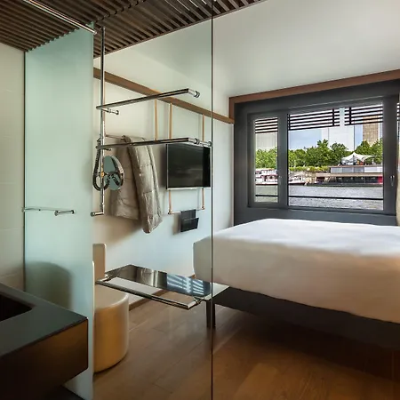 Hotel Off Seine 4*