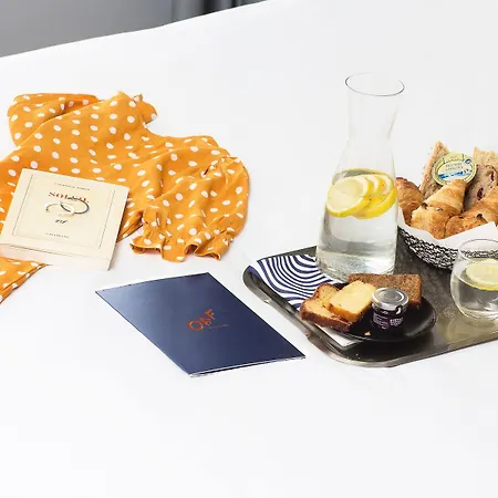 Off Seine Hotel 4*