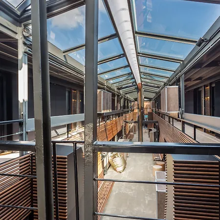 Off Seine Hotel Paris