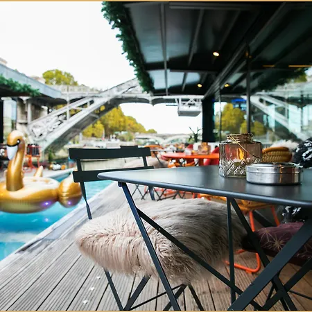Off Seine Paris