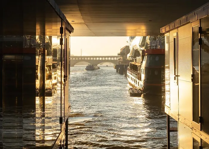 Otel Off Seine Paris