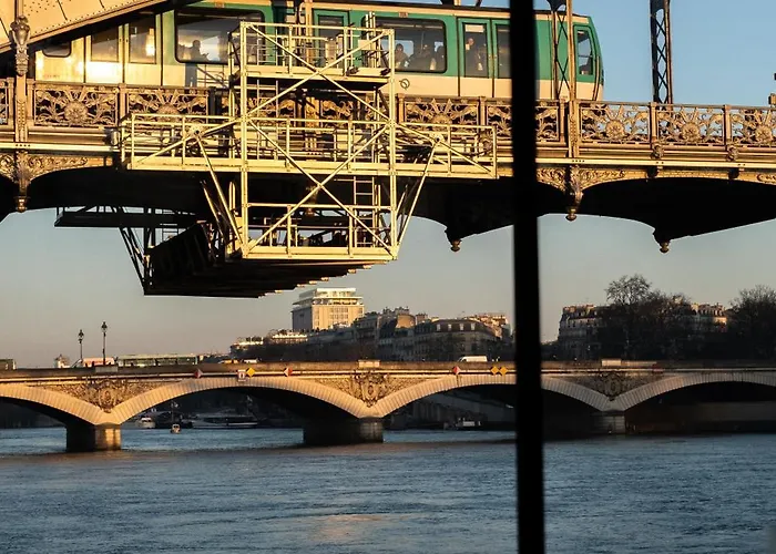 Hotel Off Seine