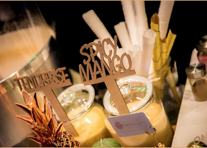 Off Seine Otel Paris