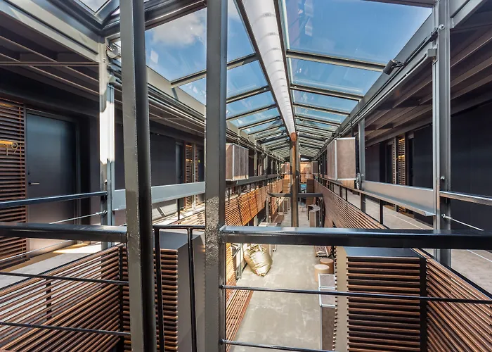 Off Seine Otel Paris