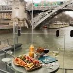 Off Seine Hotell