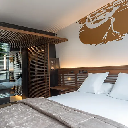 Off Seine 4* Paris